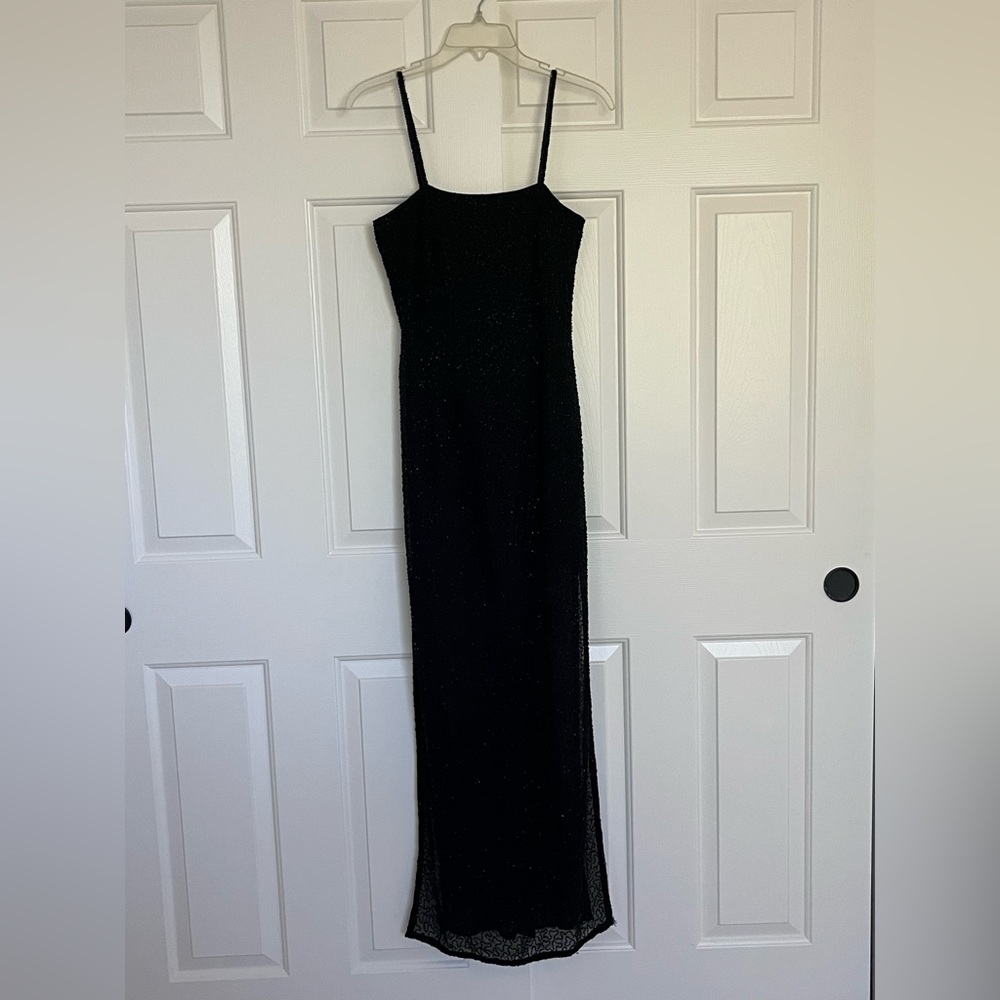 BETSEY & ADAM VINTAGE BLACK SEQUIN GOWN, Side Slits, size 6, Great Condition